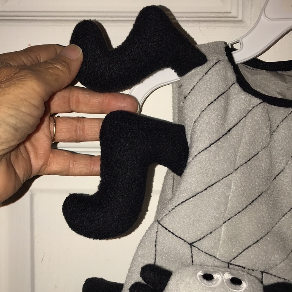 Infant’s Spider Web Costume & Cap - Picture 2 of 13